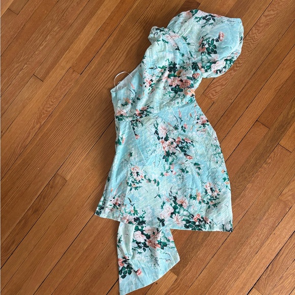 Elliatt esteem dress one shoulder flower print size medium - Picture 8 of 8